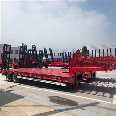 کم لوڈر ٹریلر۔